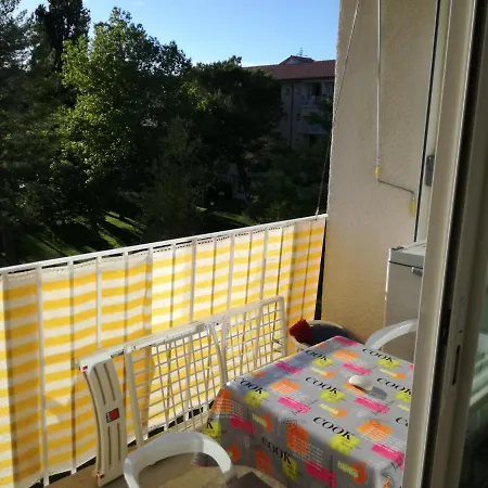 Le Provence Apartment *
